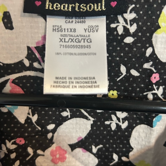 Floral scrub top - Picture 2 of 2